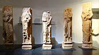 Statues colonnes d'apotres, Calcaire des Monts d'Or, ancienne chapelle St Pierre et Paul d'Ainay, fin 12e (2) (Lyon, Musee Gadagne)
